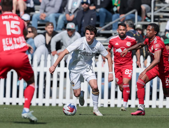 Gino Vivi, an example and promise of professional soccer